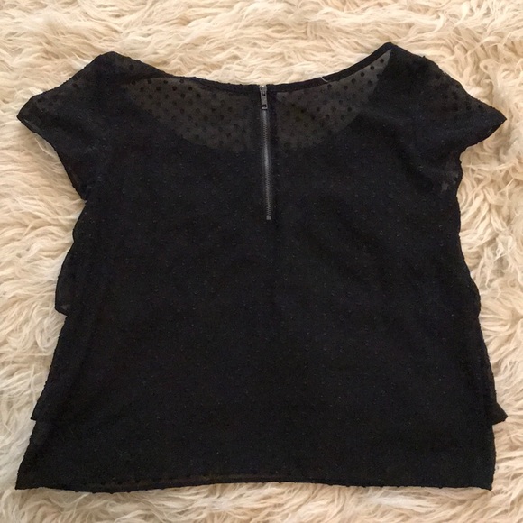 Black top - Picture 2 of 2